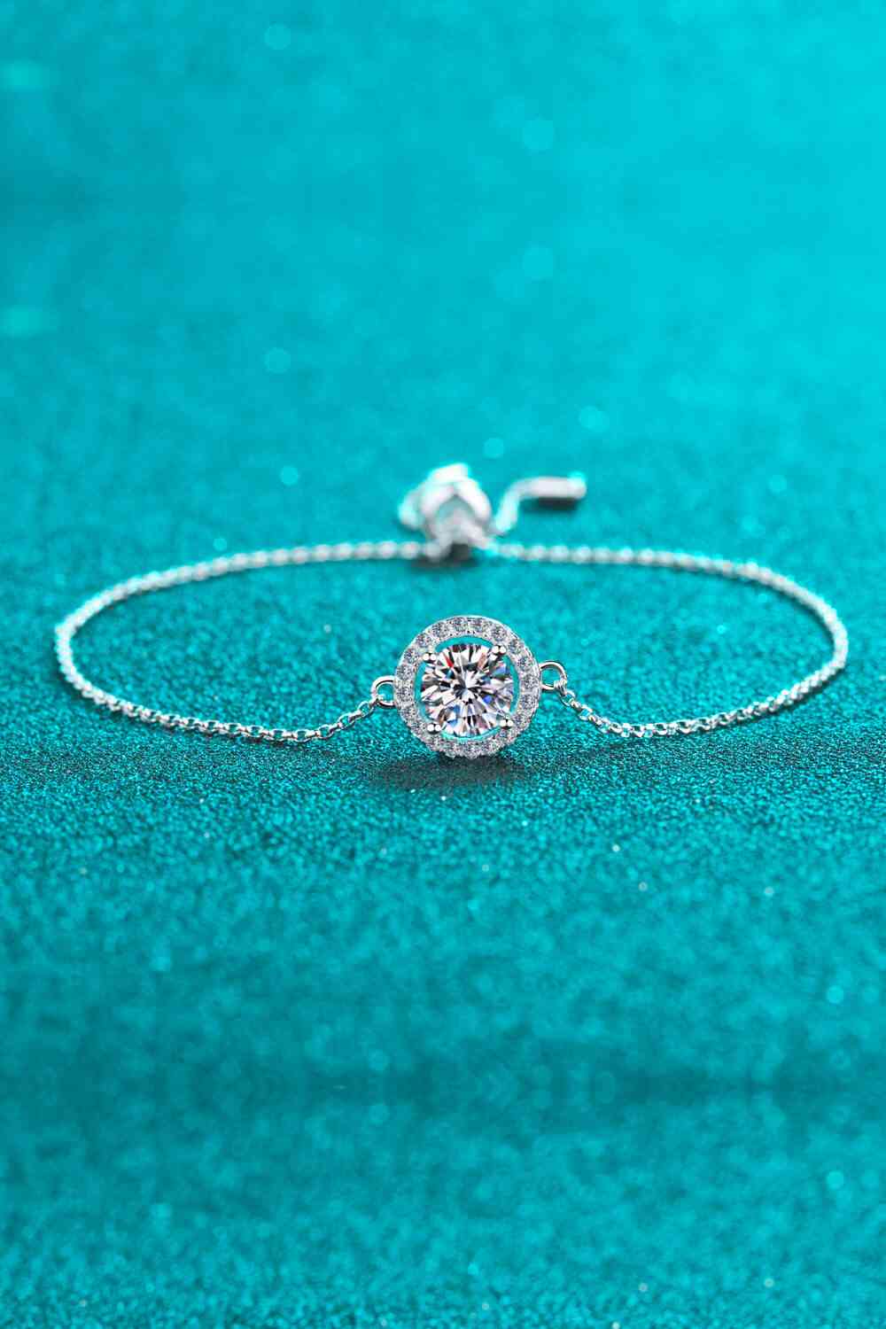 Pulsera de moissanita de 1 quilate "Adored All For Fun" – Elegante diseño de plata de ley 925
