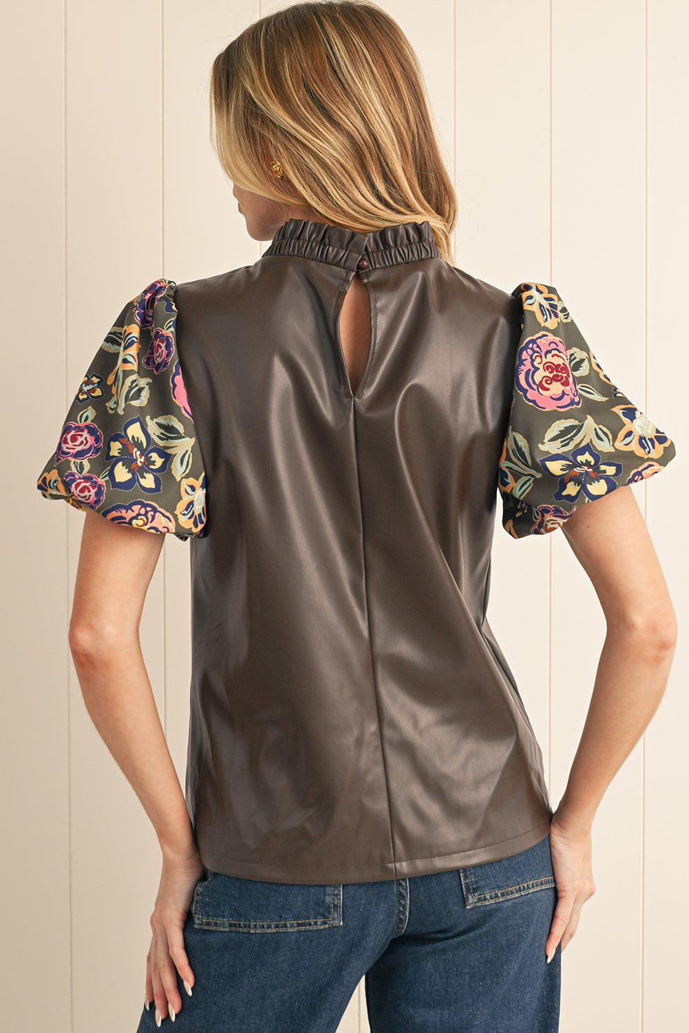 Blusa de cuello con volantes y mangas abullonadas con estampado floral bohemio