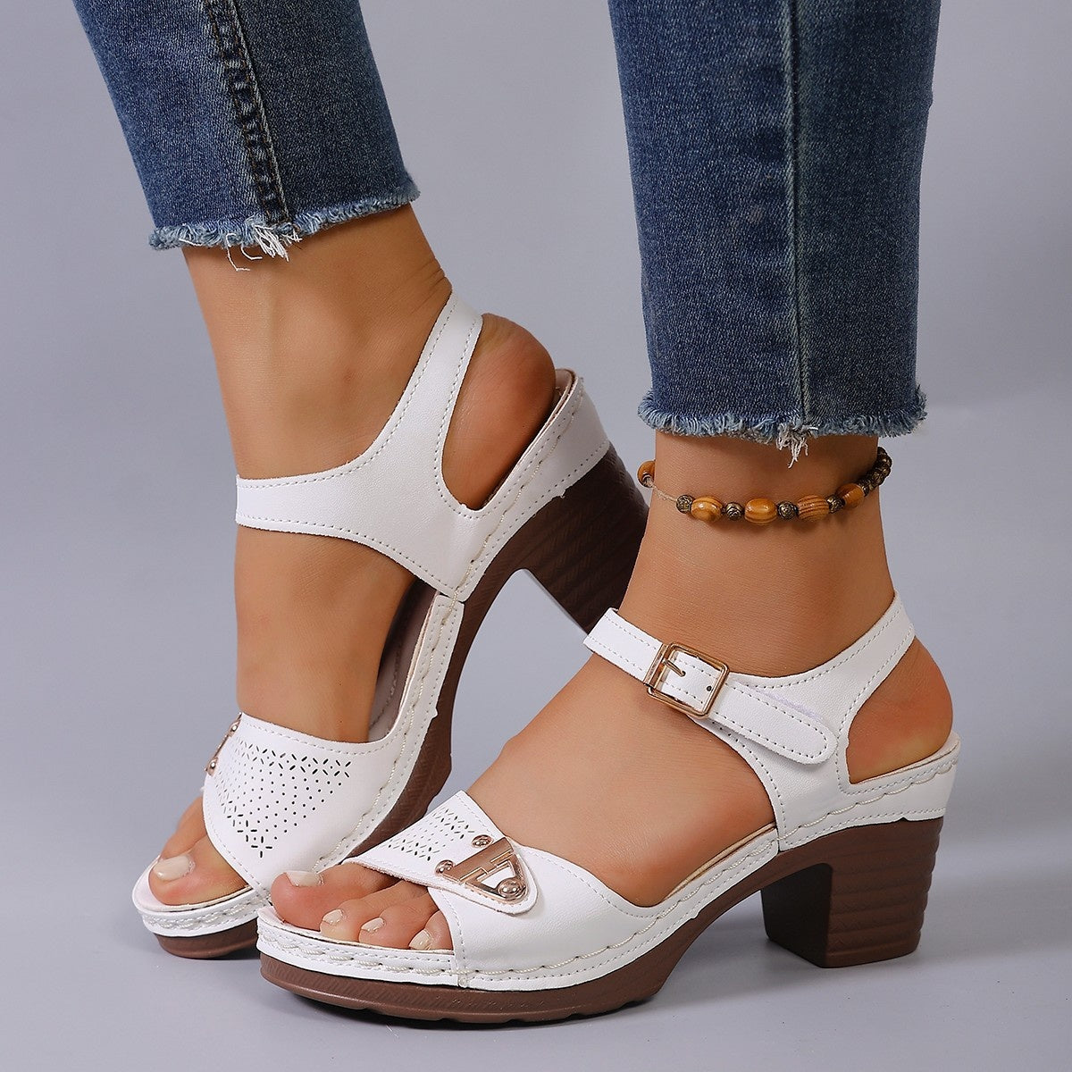 Women's Face Buckle Chunky Heel Sandals