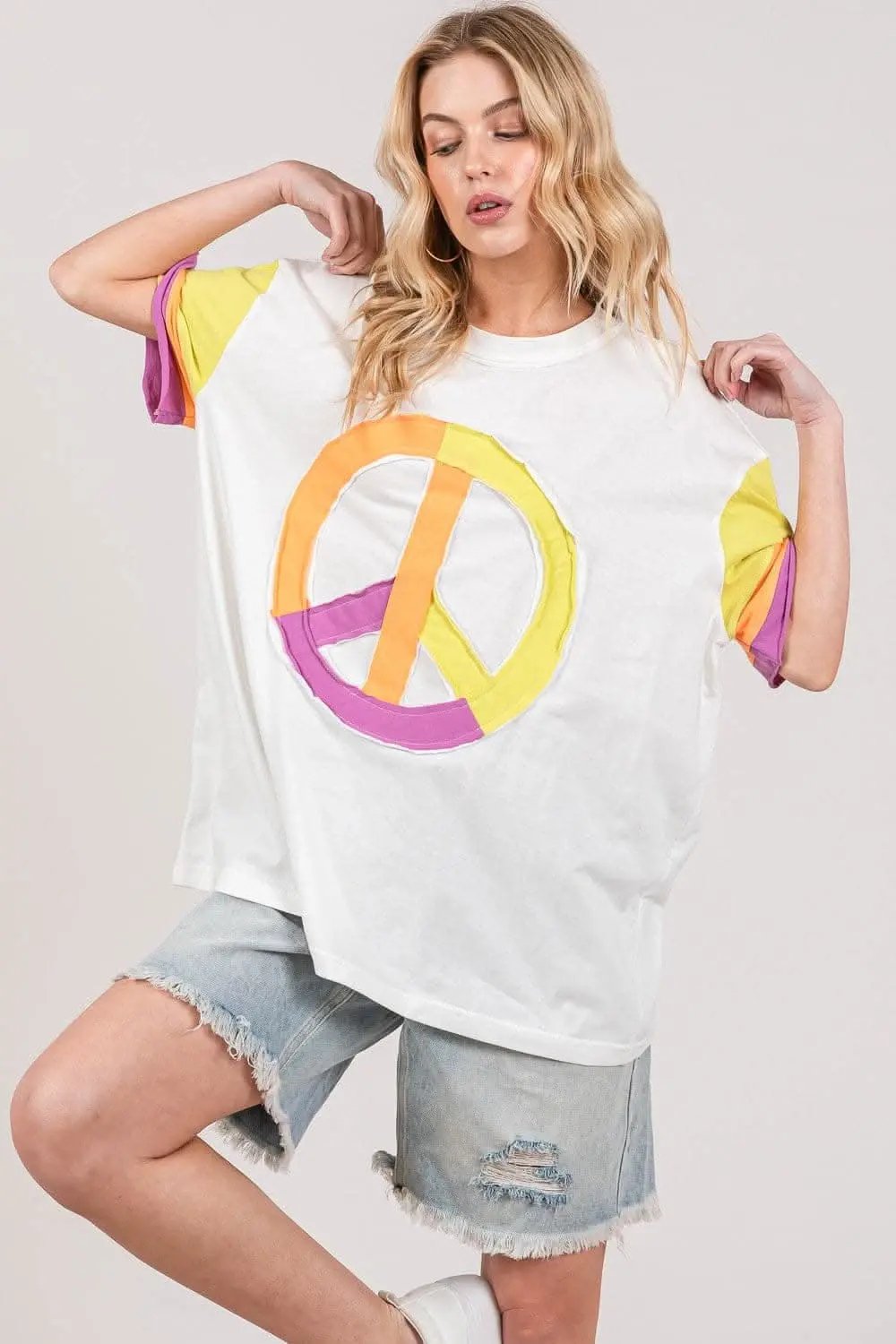 Shorts Trendsi Color Block Peace Tee Women's Casual T-Shirt Soft & Comfy