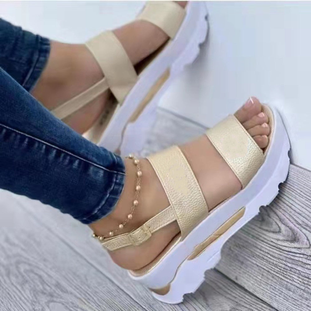 Women's Statement Round-Toe Platform Casual Sandals