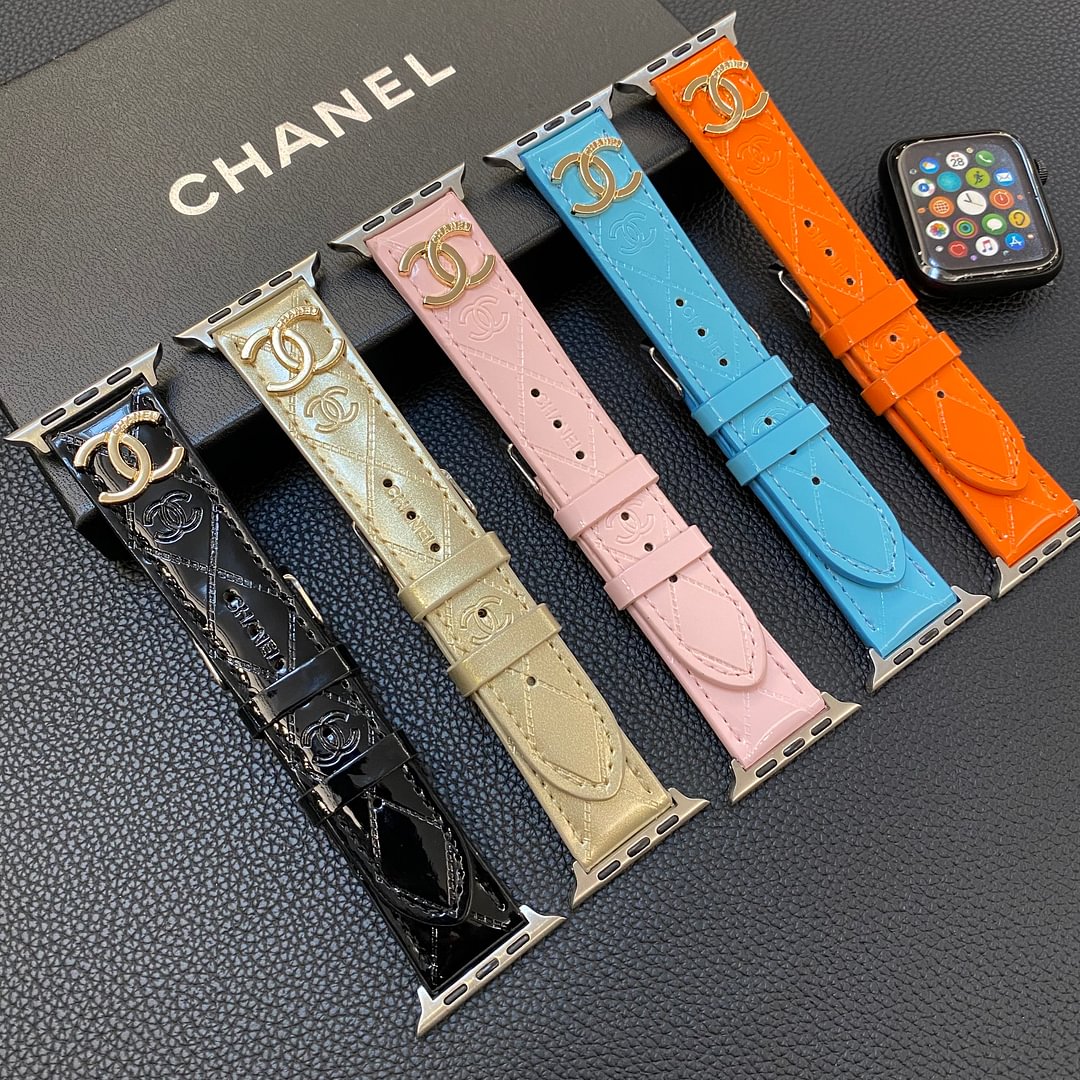 Correa de cuero brillante para Apple Watch con logotipo metálico de lujo