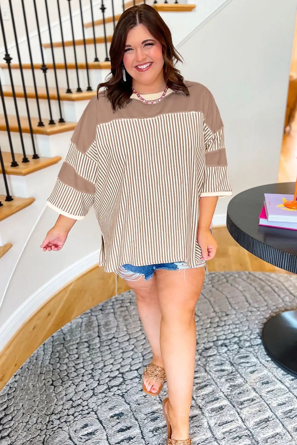 T-Shirts Love Salve Khaki Patchwork Plus Size Women's Tee: Stylish, Comfortable Top