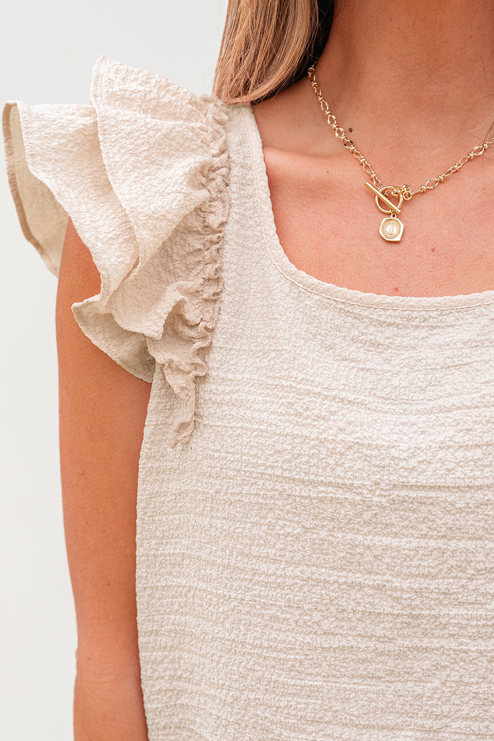 Blusa Fruncida con Mangas Mariposa, Nudo Lazo y Textura Beige