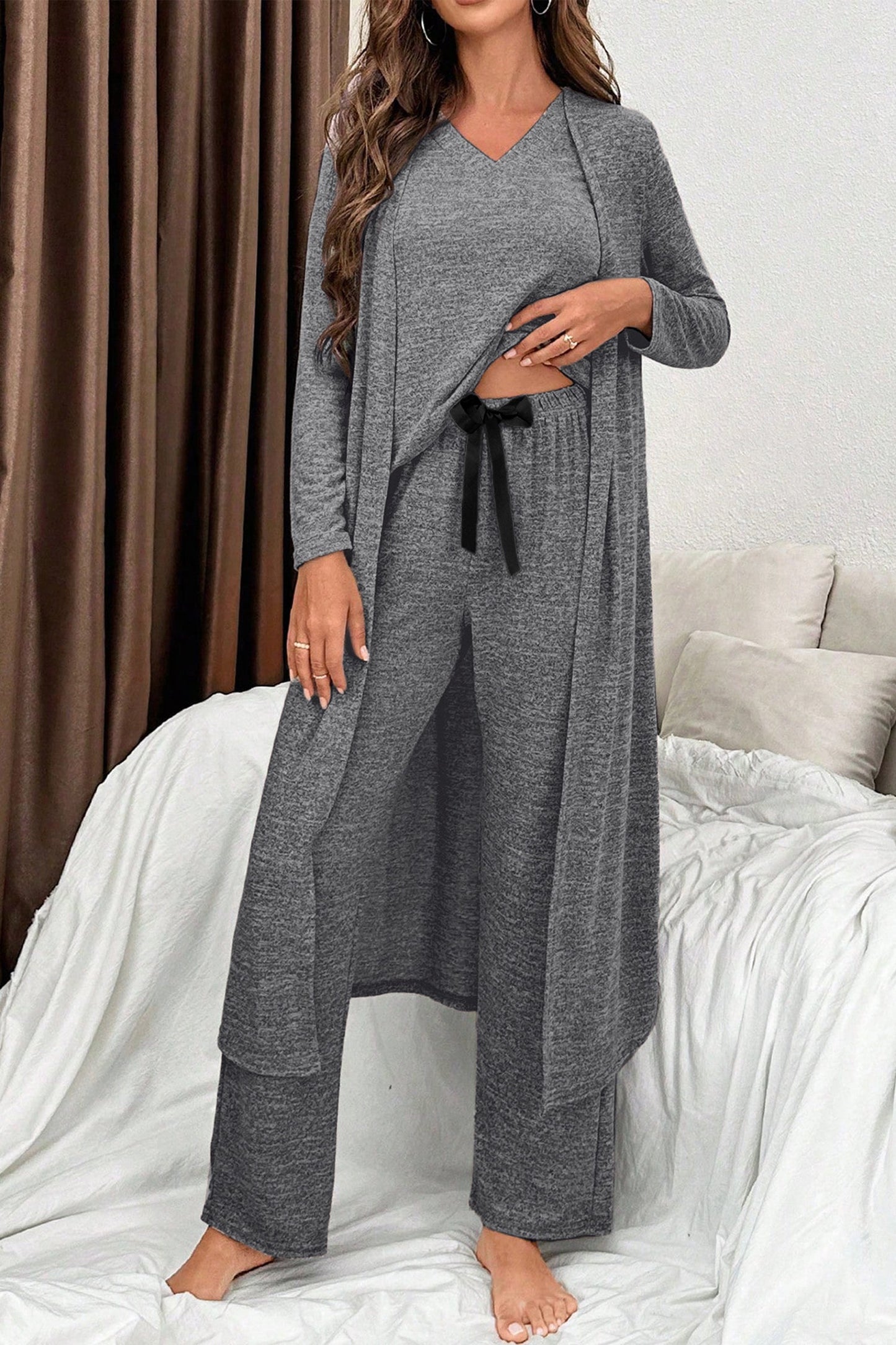 Conjunto de salón de 3 piezas: camiseta con cuello en V, pantalón con lazo anudado y chaqueta abierta