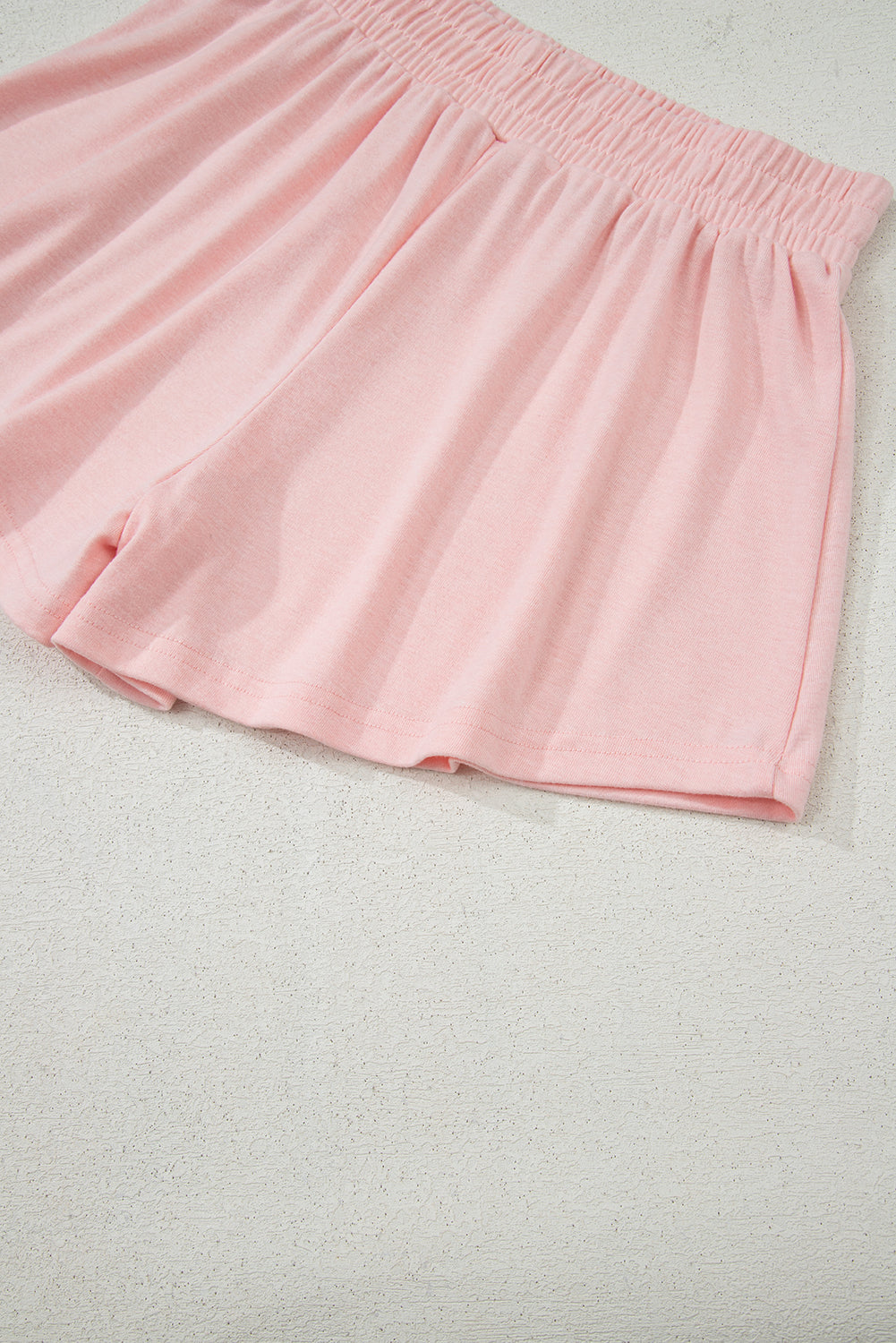 Conjunto de descanso de 3 piezas de top corto, pantalón corto y cárdigan en rosa claro