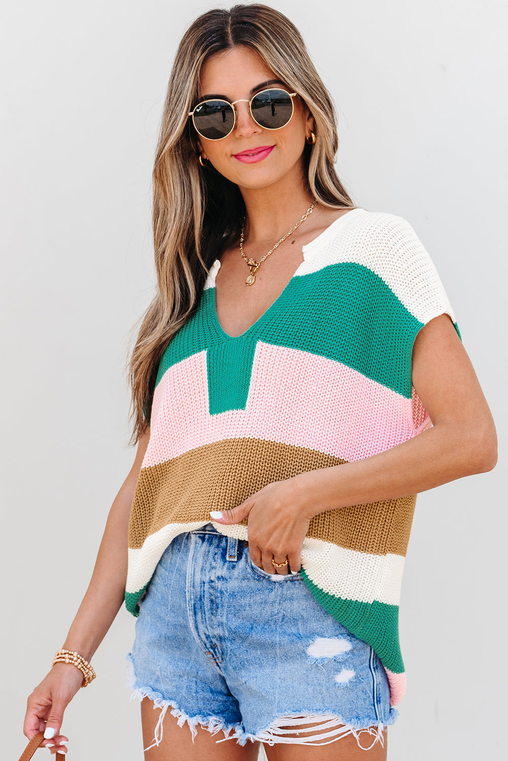 Camiseta de punto con cuello de pico y bloques de color multicolor