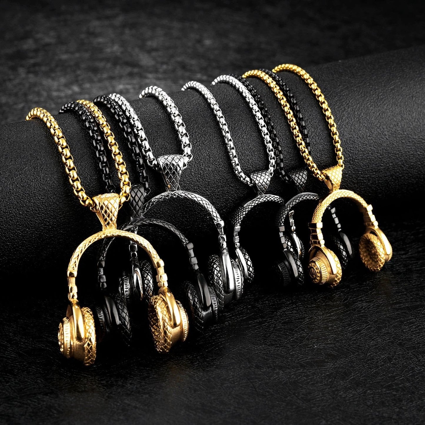 Titanium Music Headset Pendant And Necklace for Men