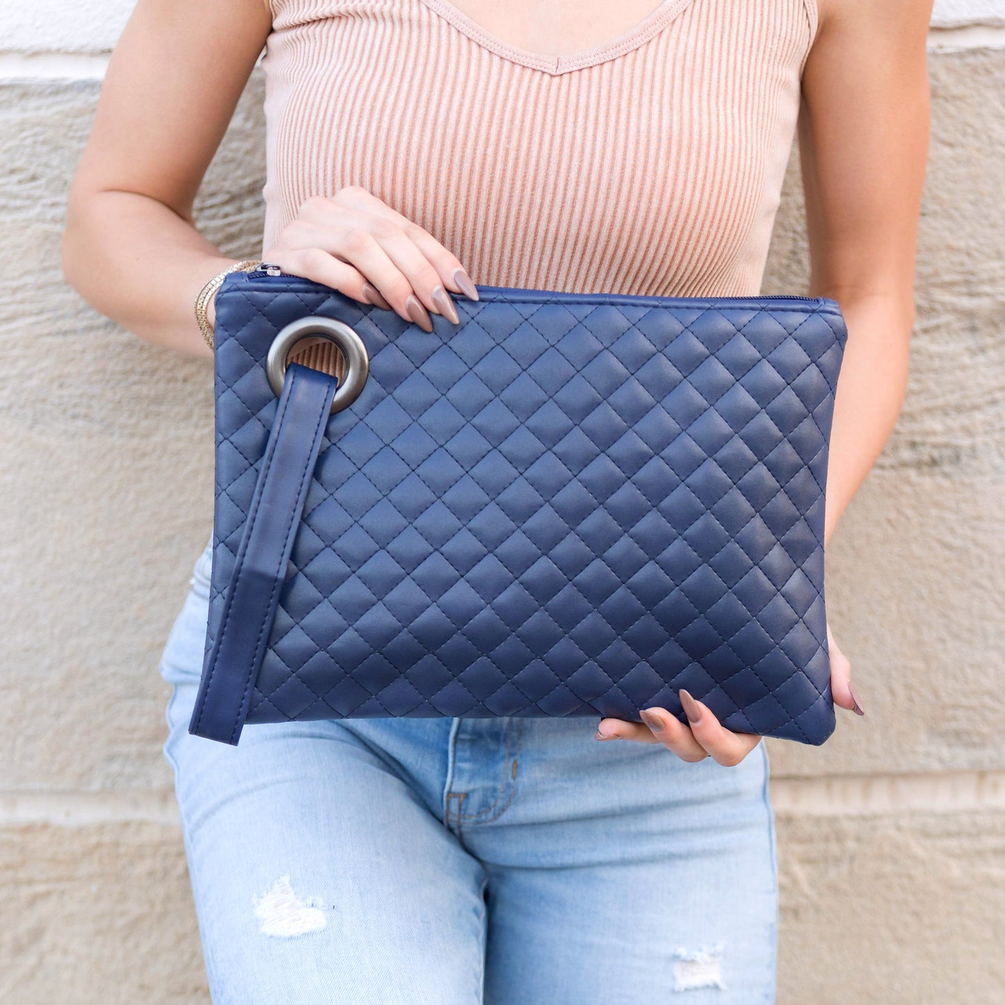 Cartera de mano acolchada