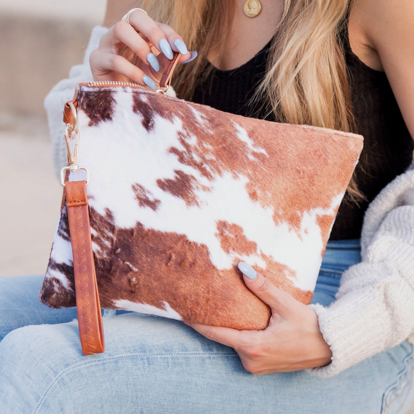 Bolso de mano de piel occidental