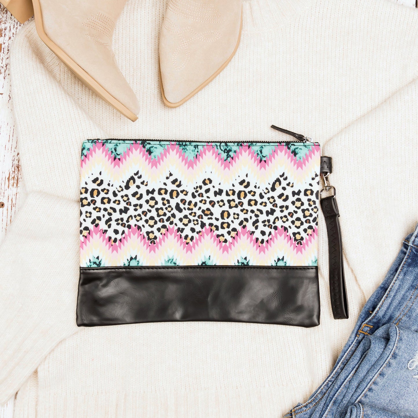 Cartera de mano estilo bohemio azteca