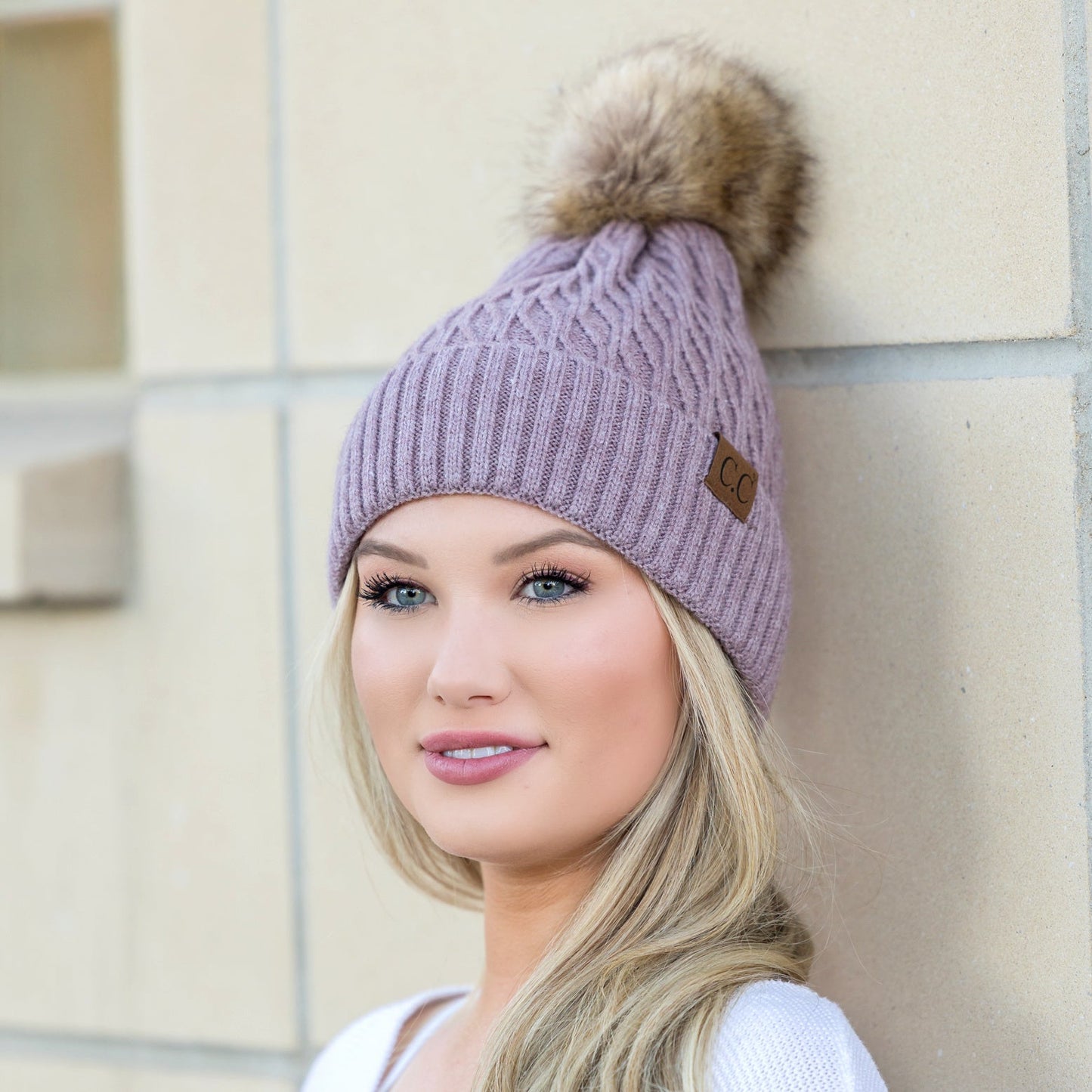 Gorro de punto C.C® Honeycomb con pompón