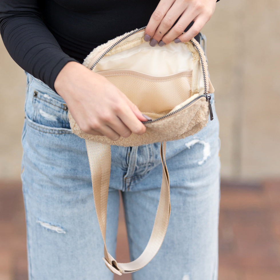 Bolso bandolera riñonera de cintura Lola Boucle Sherpa