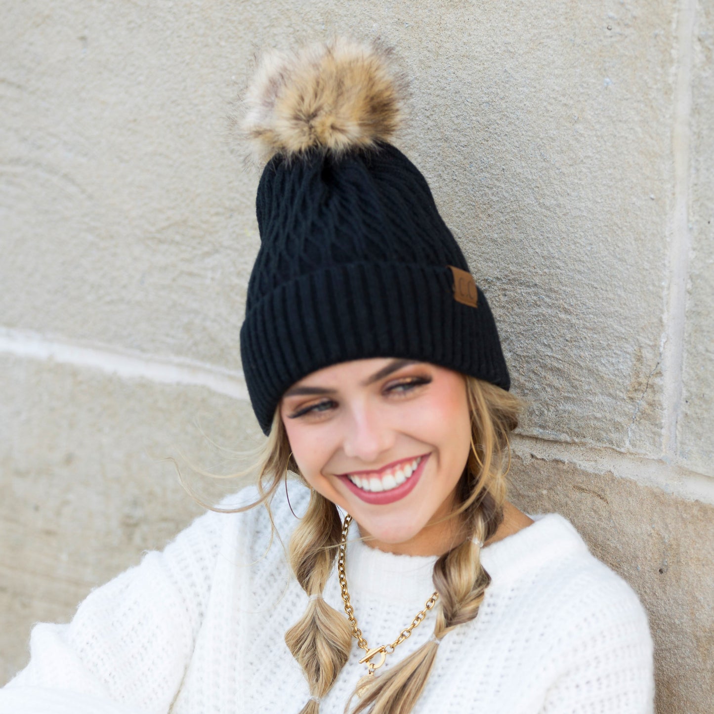 Gorro de punto C.C® Honeycomb con pompón