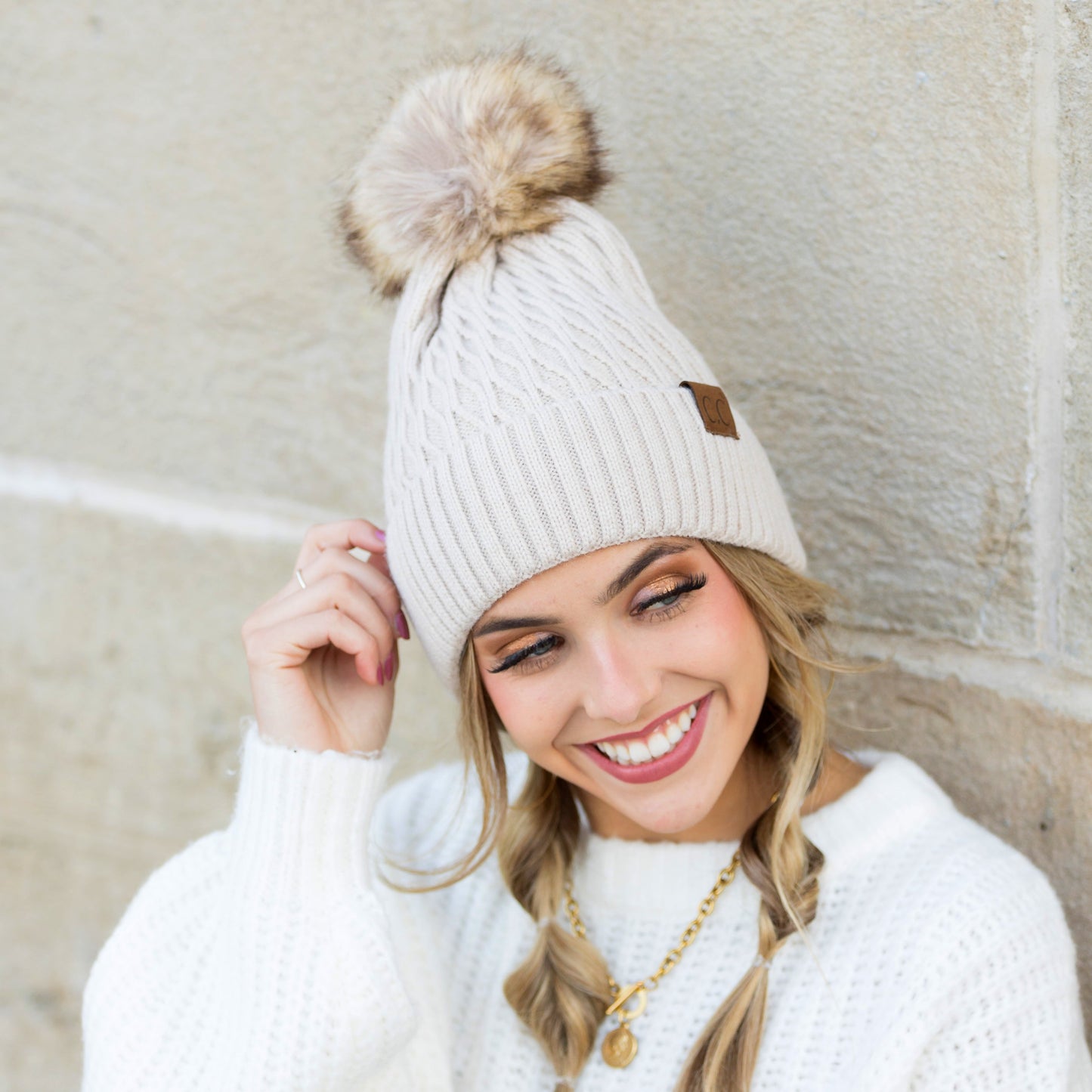 Gorro de punto C.C® Honeycomb con pompón