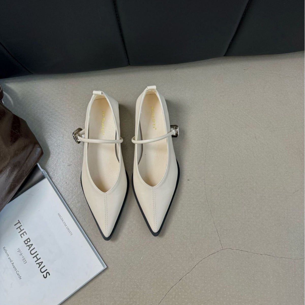 Women's Chunky-Heeled French-Style Retro Pointed-Toe Mary Jane Dress Heels
