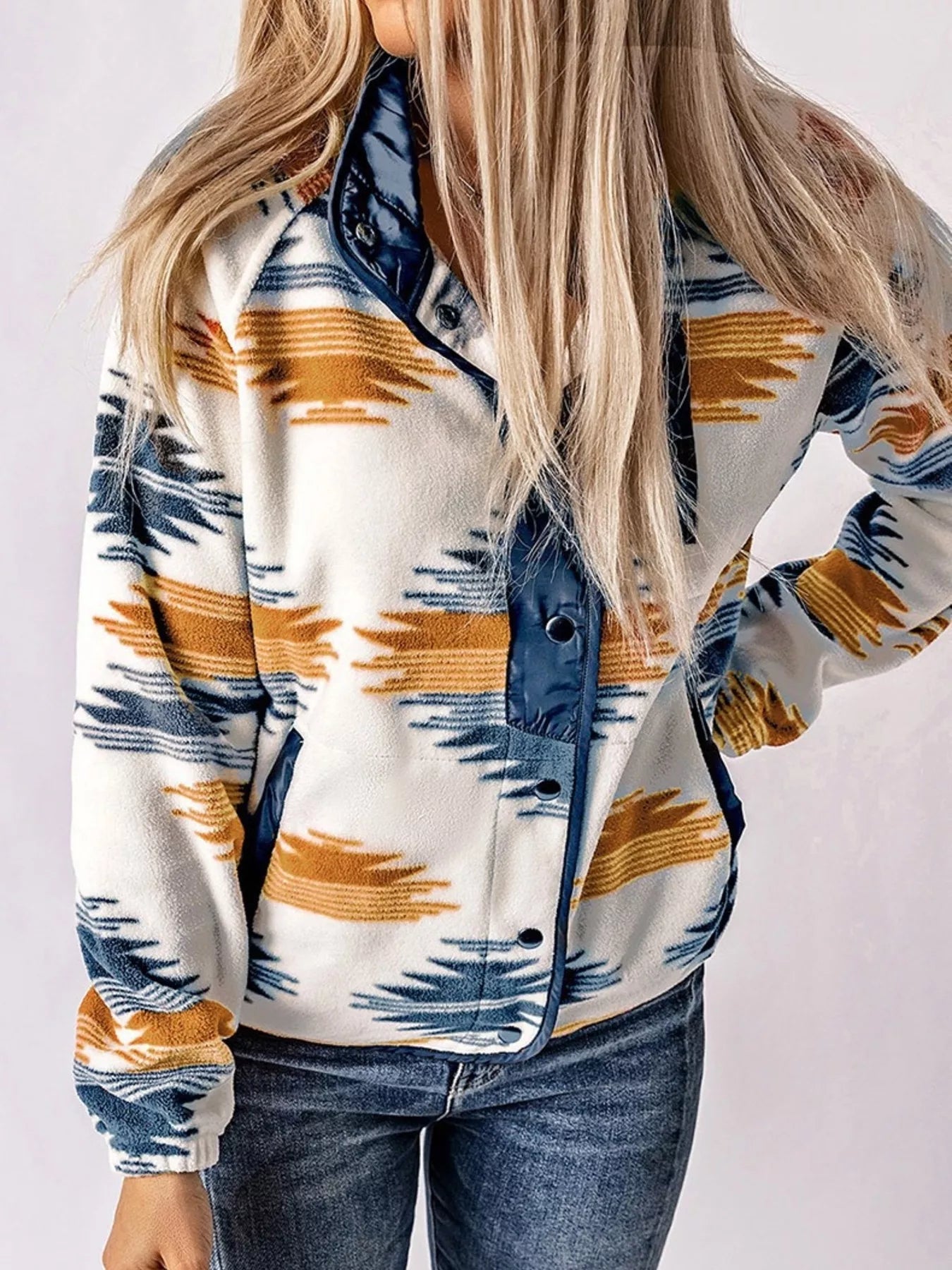 Chaqueta acolchada con diseño geométrico