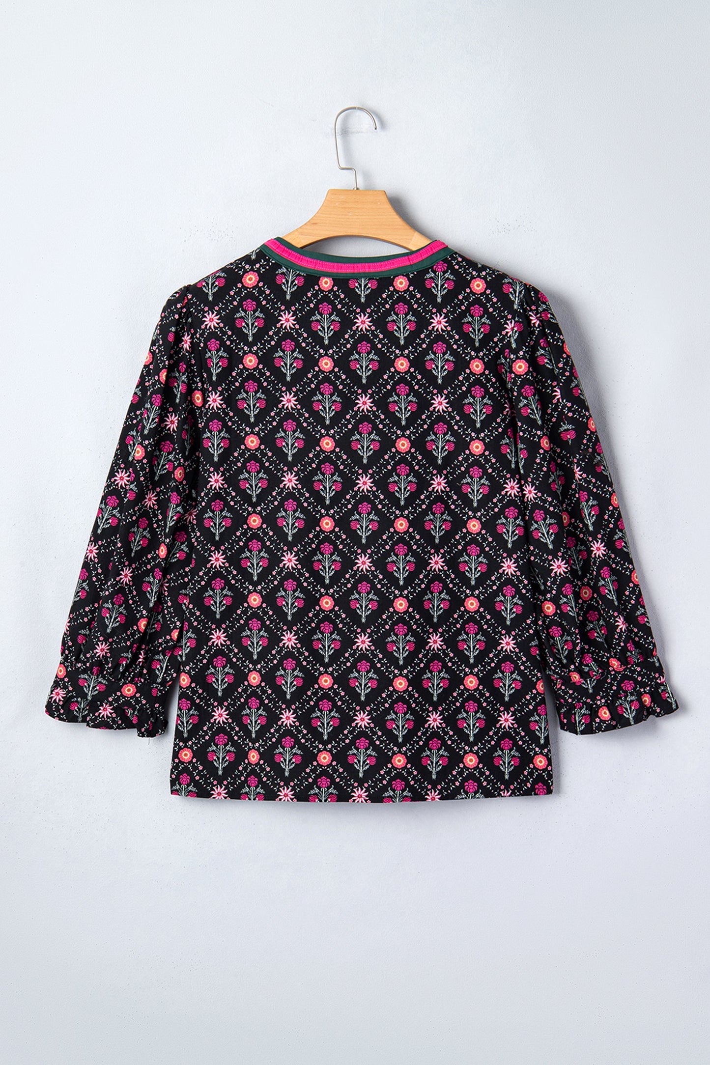 Blusa vintage floral con escote en V de contraste negro y manga tres cuartos