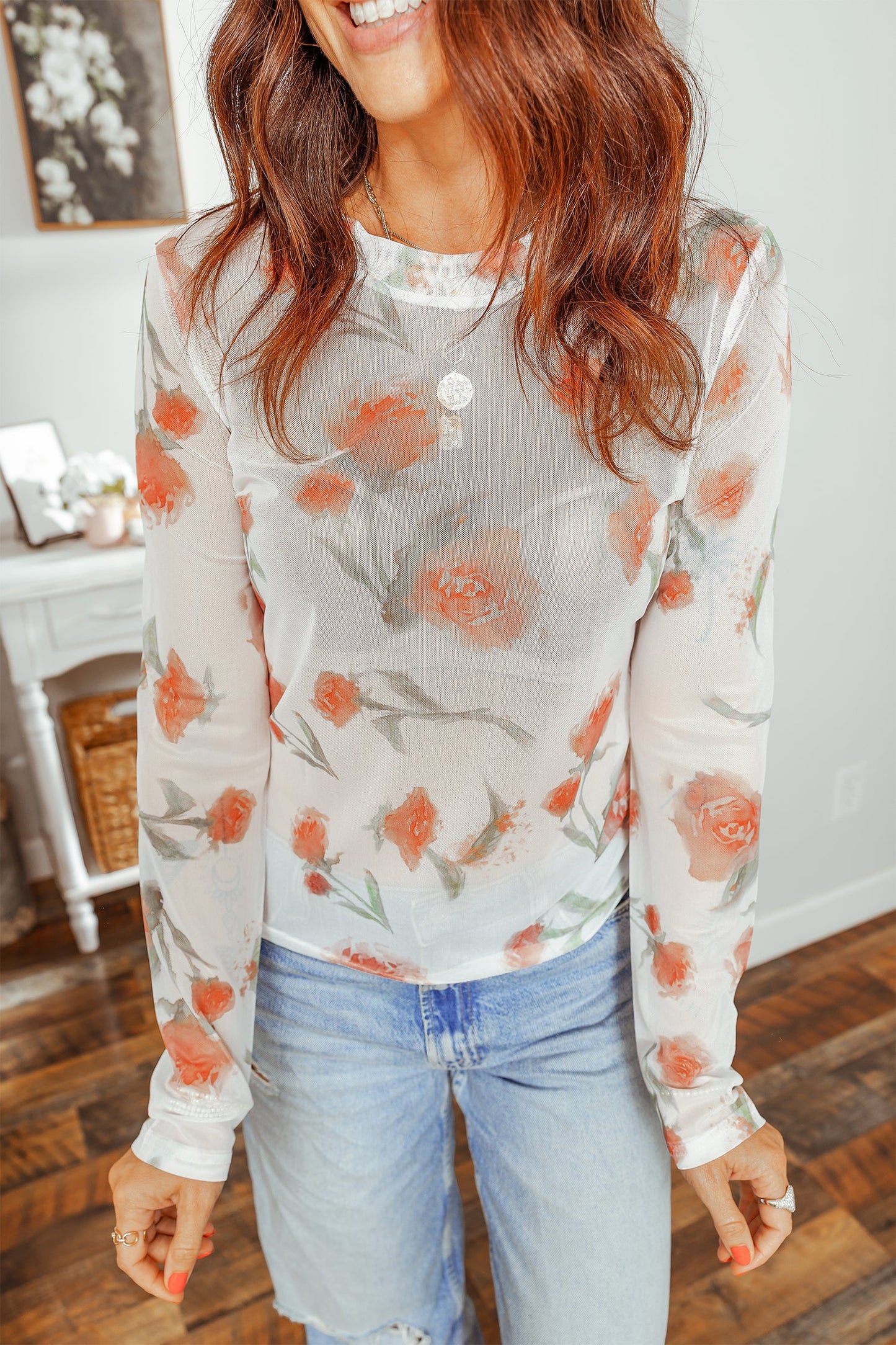 Top casual de manga larga de malla con cuello redondo y estampado floral