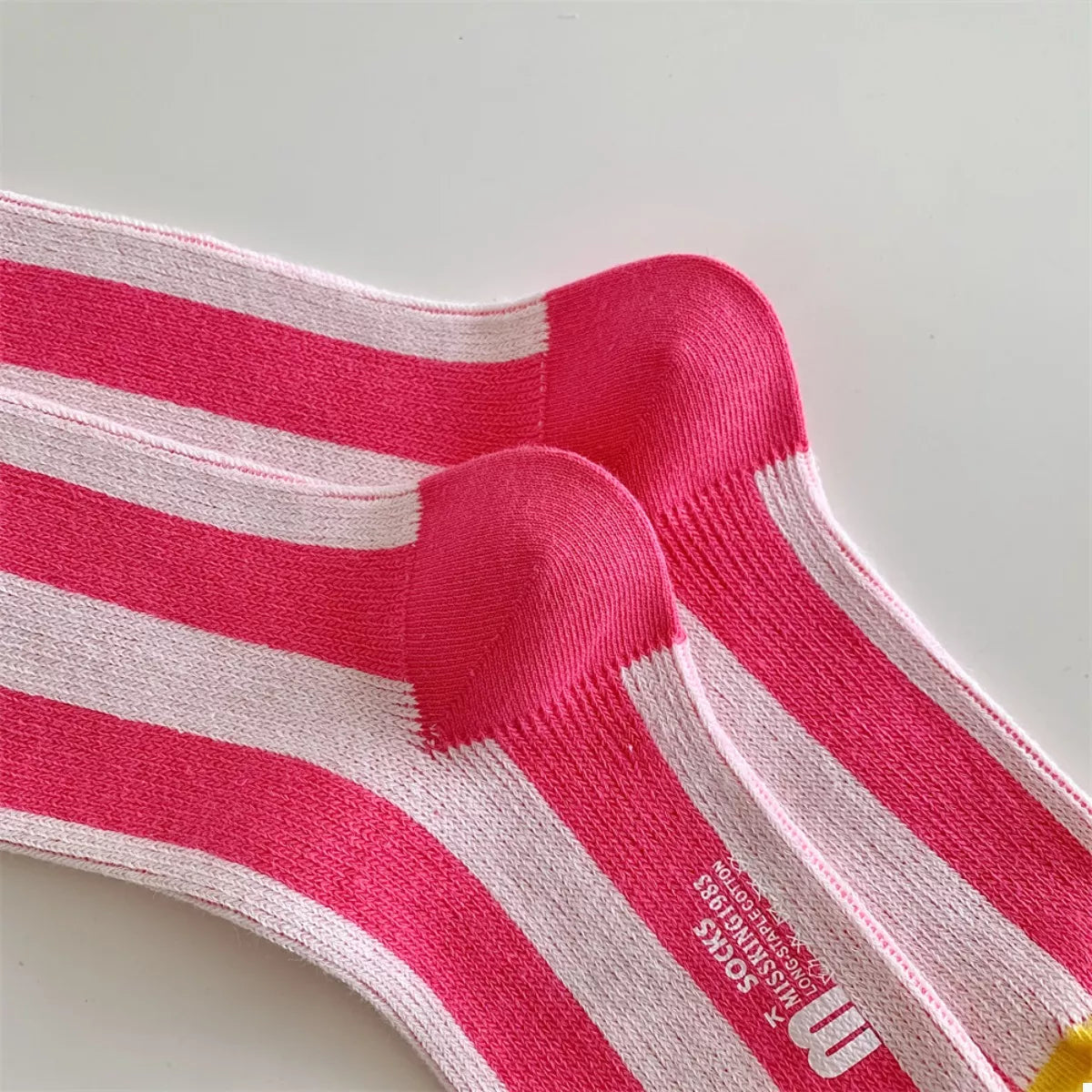Contrast Striped Crew Socks