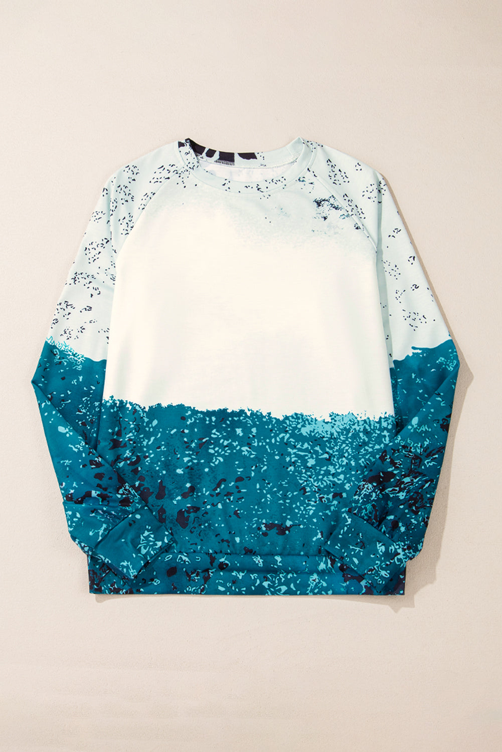 Sudadera con bloques de color y estampado tie-dye de vaca azul