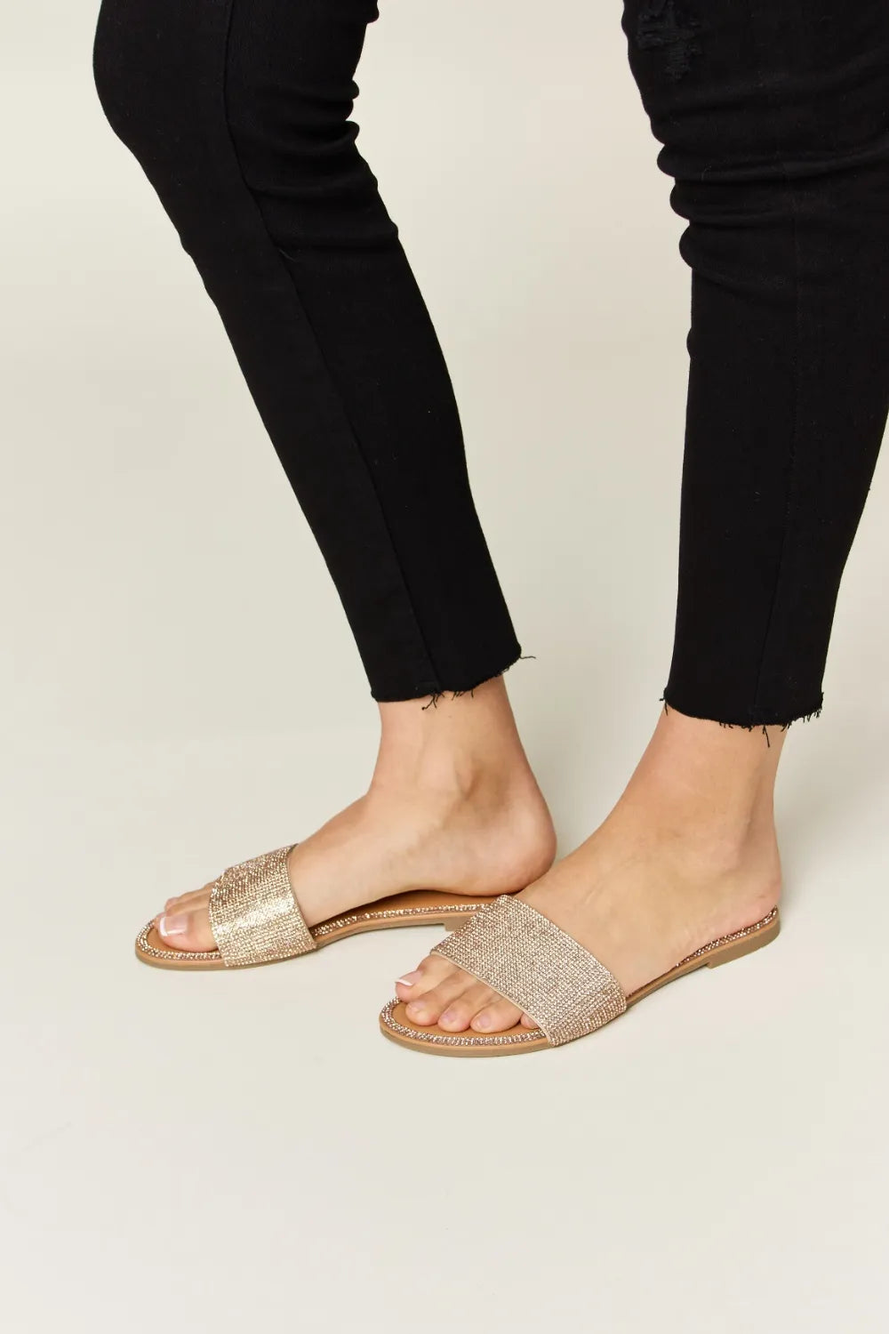 Sandalias planas de puntera abierta con diamantes de imitación WILD DIVA