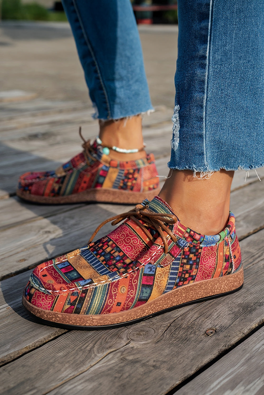 Zapatillas Racing Red ligeras, estilo boho, de retales, con cordones