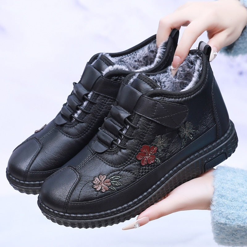 Women's Old Beijing Fleece-Lined Embroidered Flats