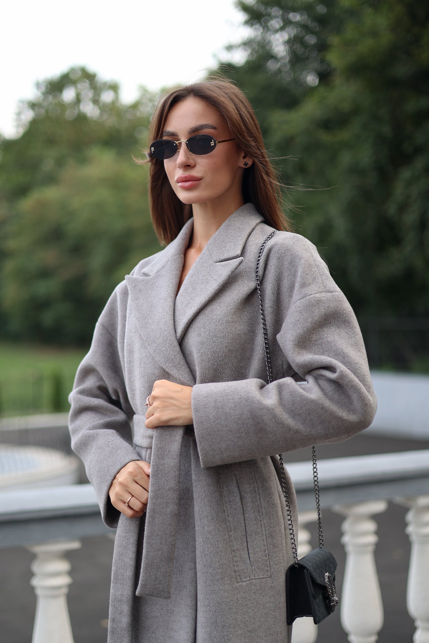 Abrigo Clásico de Lana Mezclada en Gris