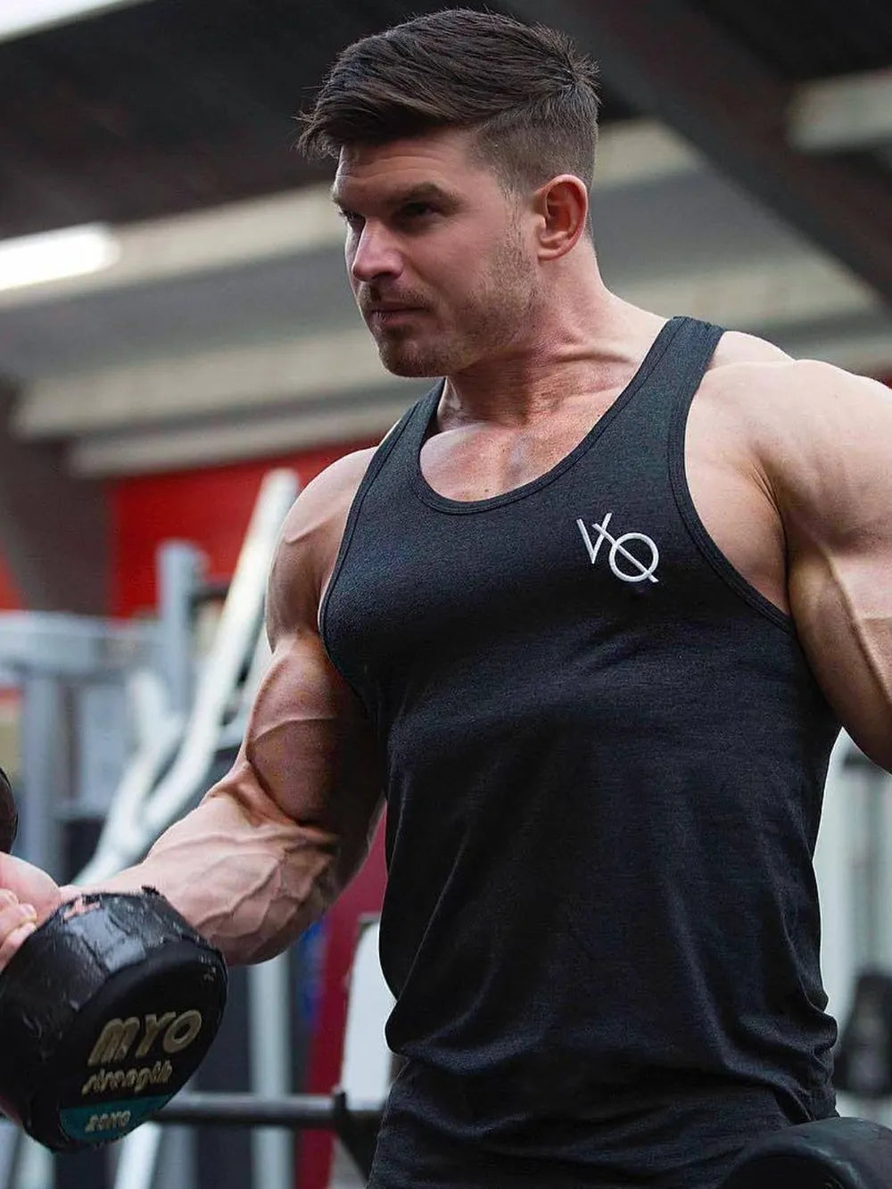 Camiseta sin mangas de cuello redondo y espalda deportiva para hombre