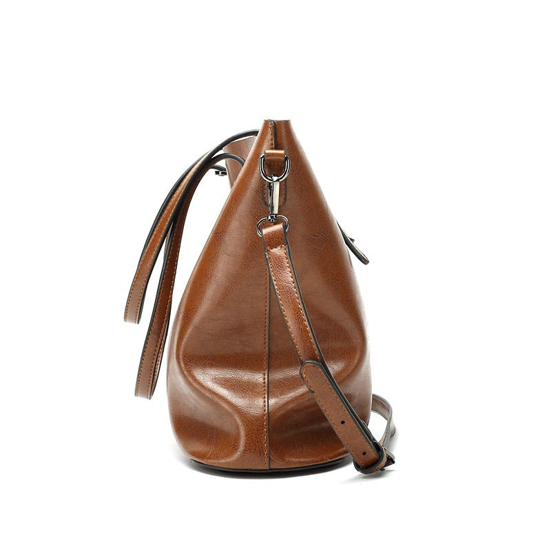 Women's Retro Style Oil Wax Shoulder Bag Travel Bag