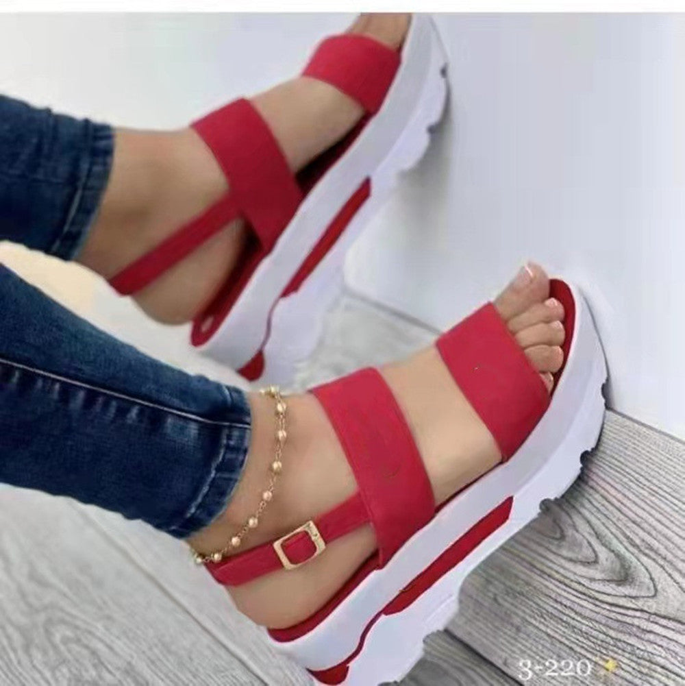 Women's Statement Round-Toe Platform Casual Sandals