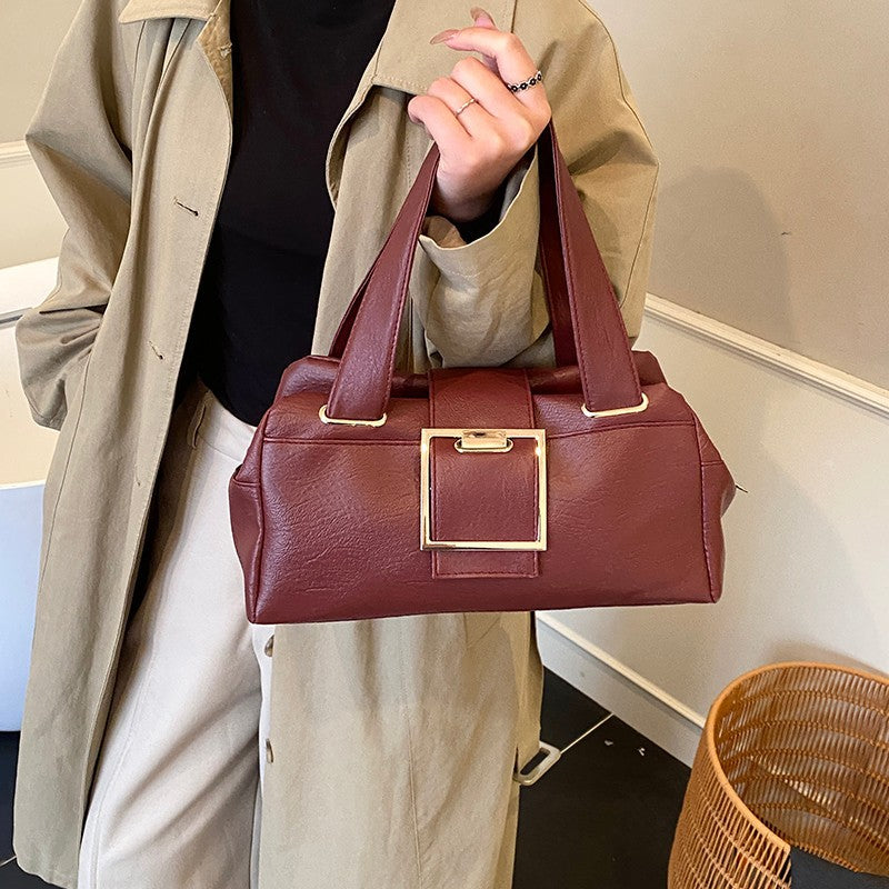 Retro Metal Buckle Soft Handbag