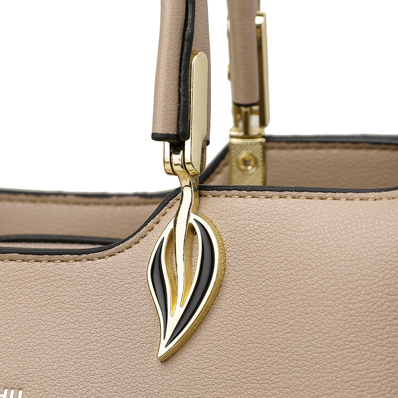 Women's Versatile Multi-layer Shoulder Messenger Bag