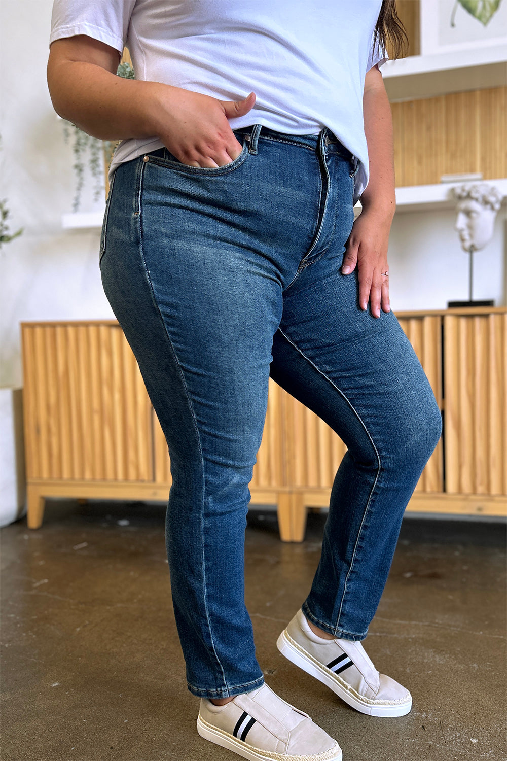 Jeans ajustados de tiro alto con control de abdomen Judy Blue Full Size