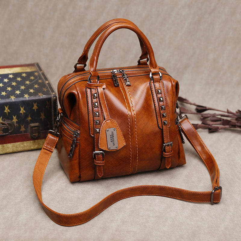 Women's Oil Wax Retro Travel Bag