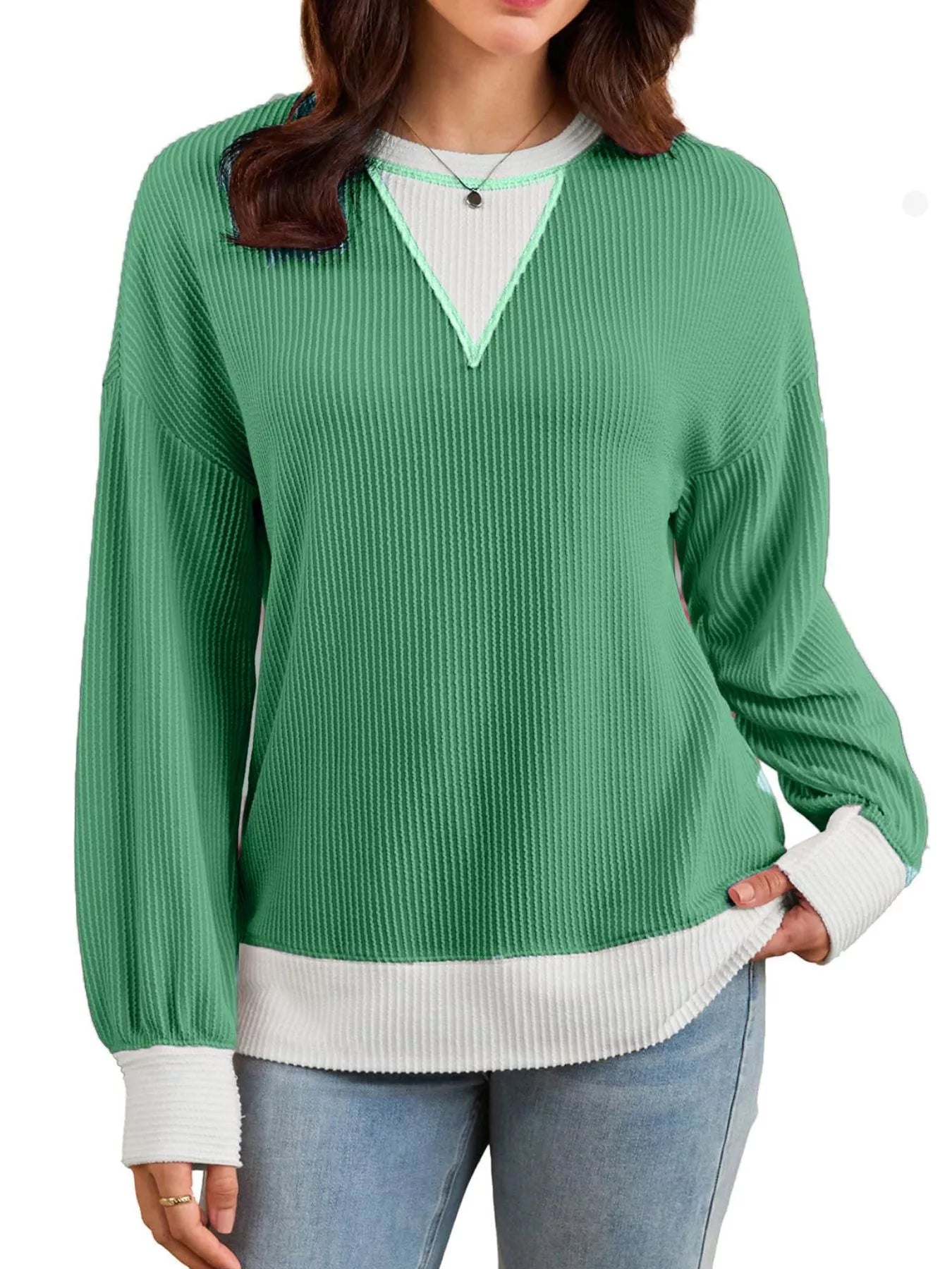 Sudadera de hombros caídos en contraste