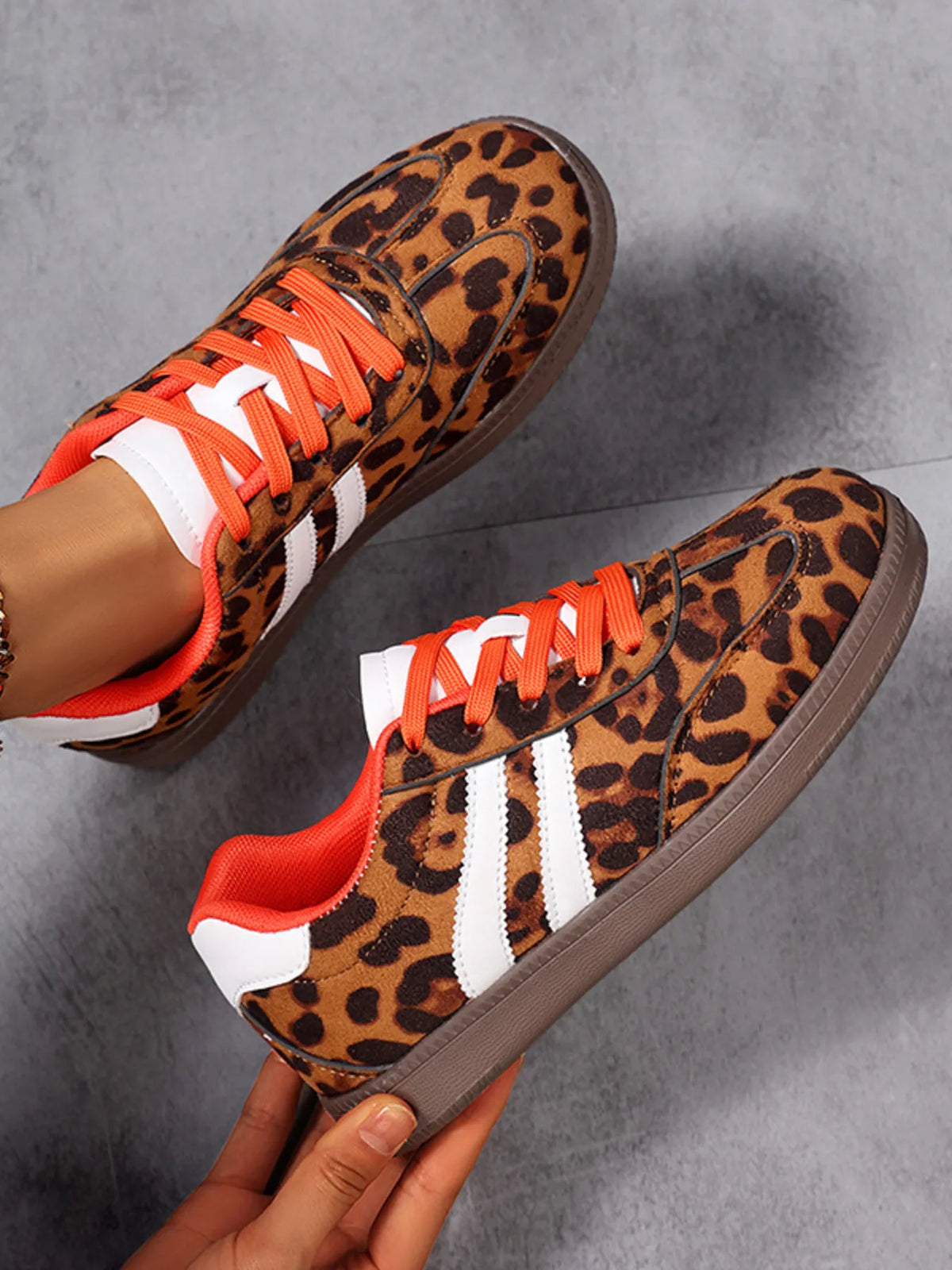 Leopard Print Stripe Detail Lace-up Sneakers