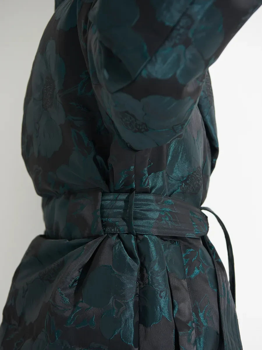 Abrigo de Plumón Jacquard Monocromático en Verde Esmeralda Vintage