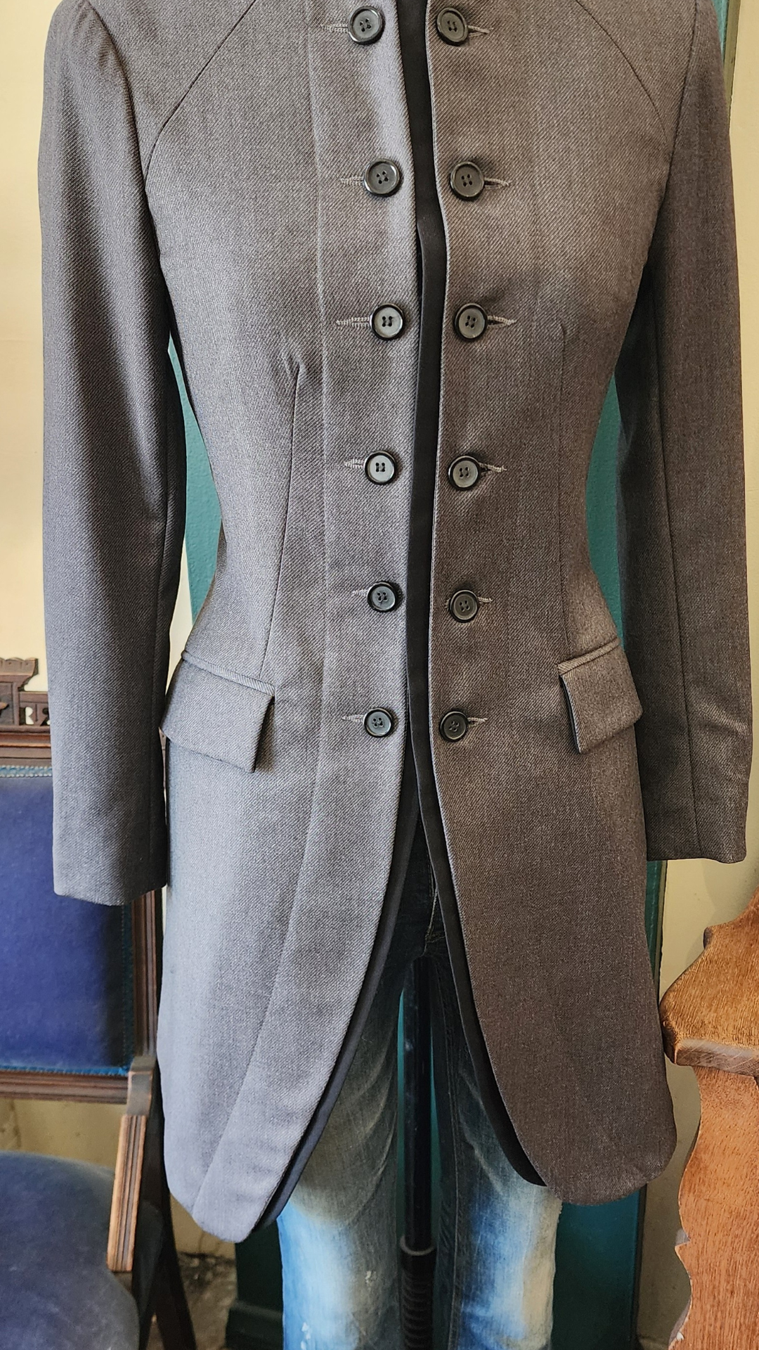 Abrigo militar de mujer - Oliva