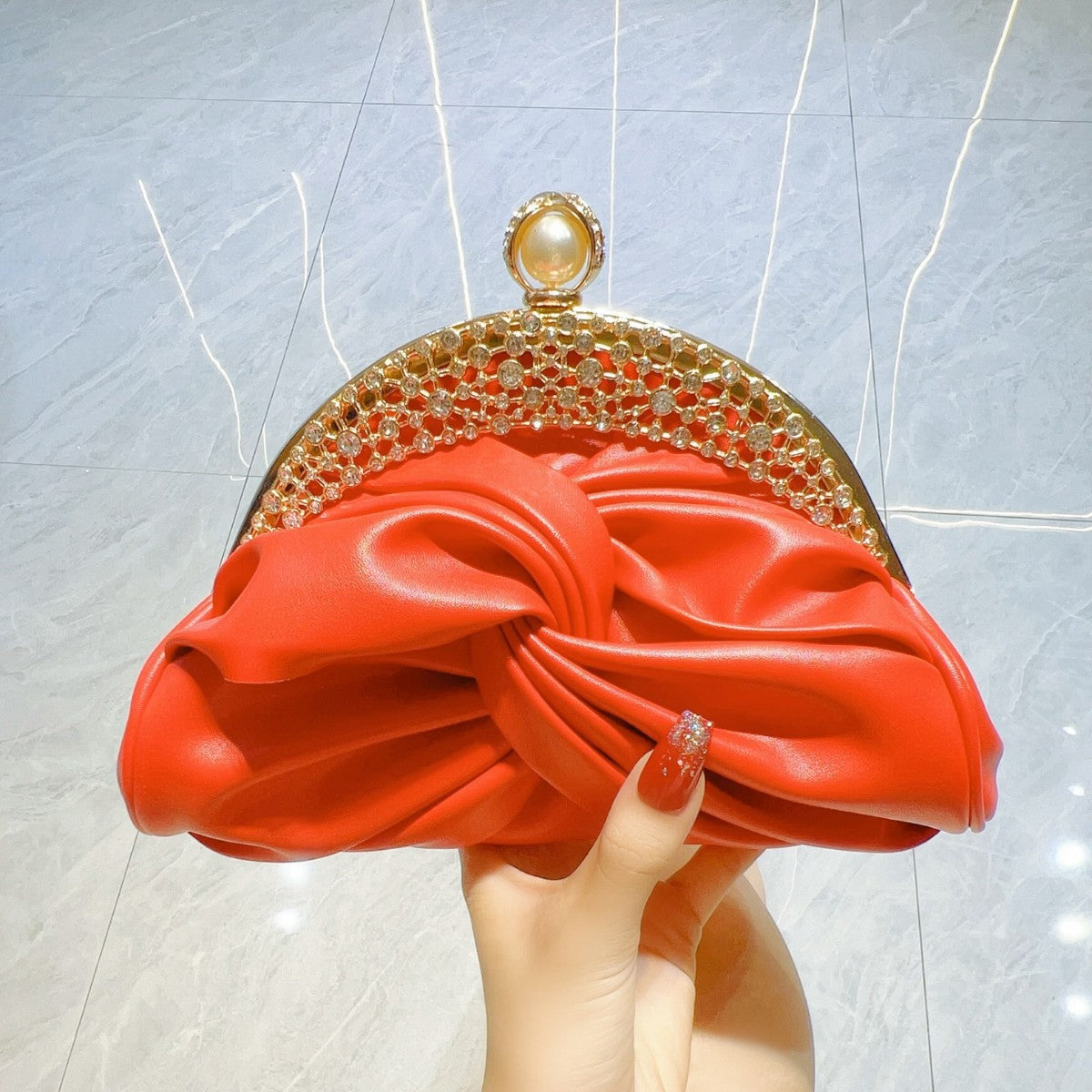 Diamond-embedded Socialite Clutch Mini Travel Bag