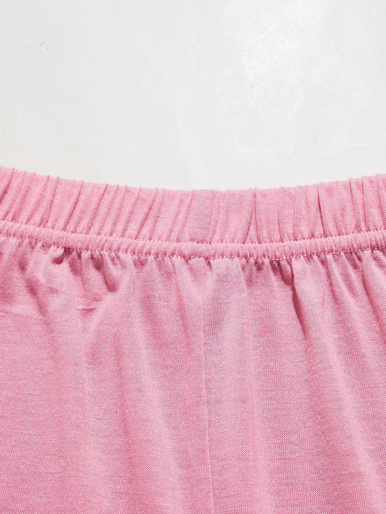 Conjunto de pijama de camisola con escote en V, ribete de encaje y aberturas, y pantalón