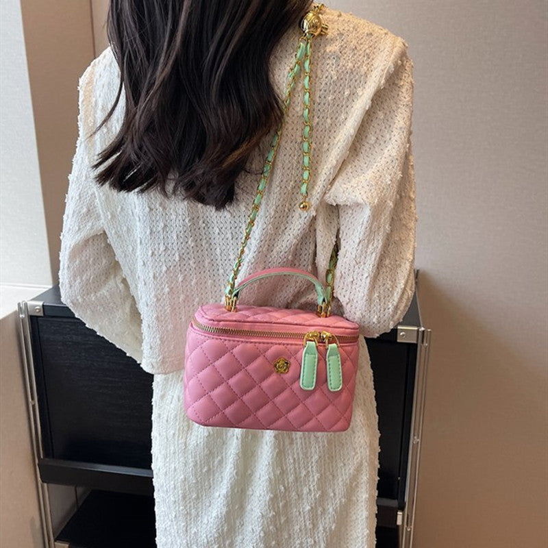 Women's Special-Interest Design Diamond Chain Travel Bag