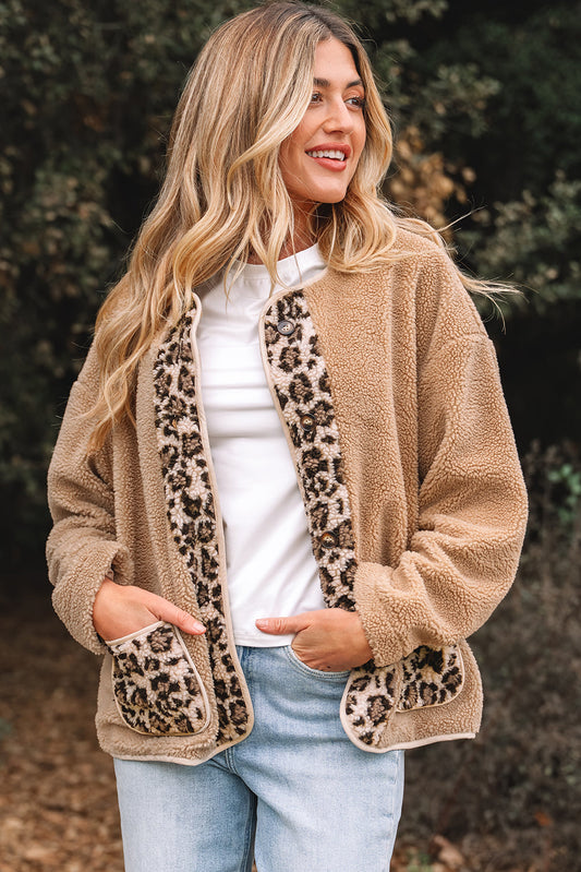 Chaqueta de peluche informal con estampado de leopardo y bolsillos