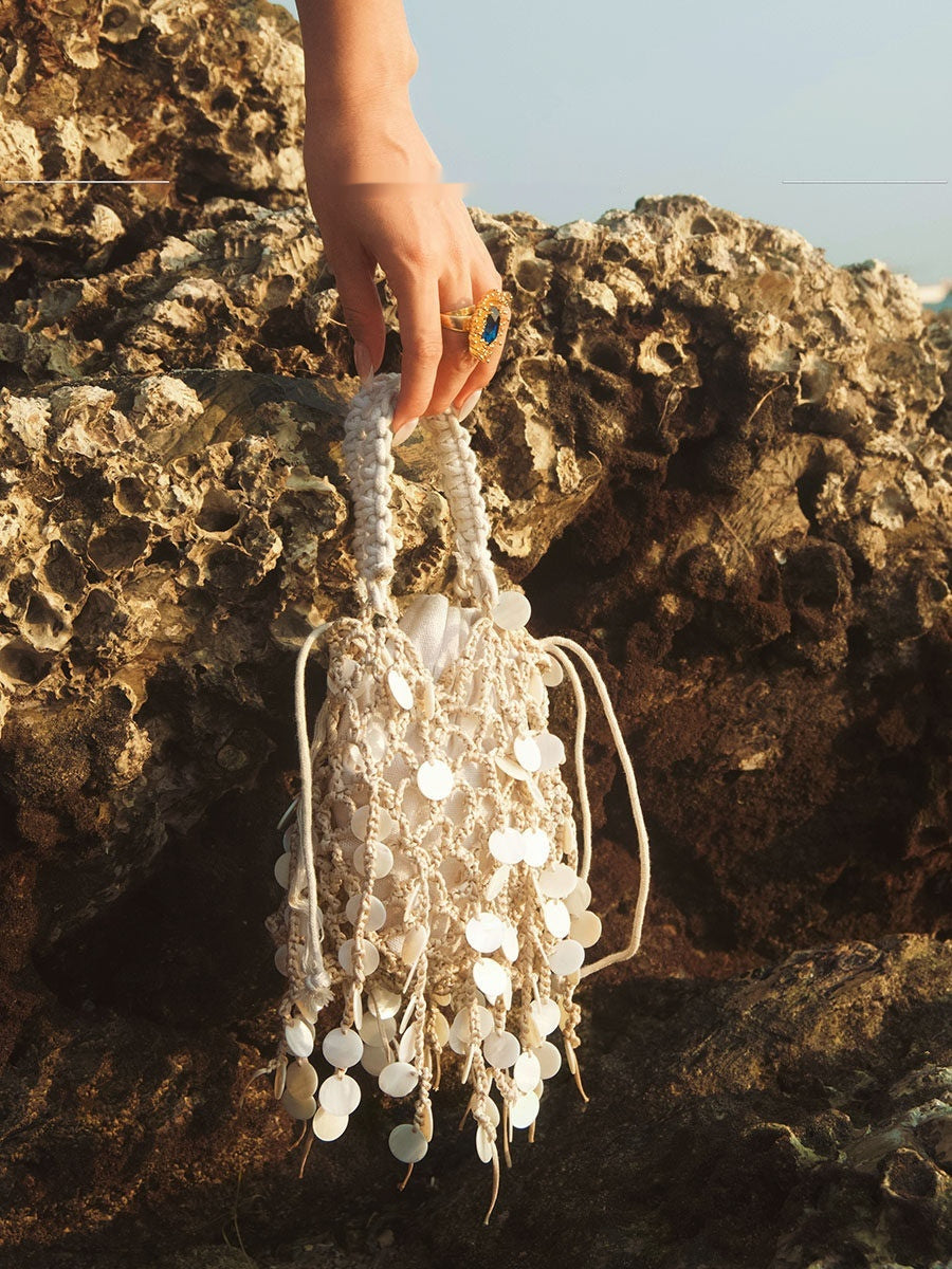 French-style Retro Sequined Woven Tassel Cotton-Linen Shell-shaped Hollow Elegant Clutch Bag
