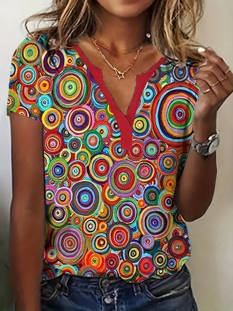 Camiseta de manga corta con estampado de caramelos rojos y cuello en V, holgada e informal para el verano