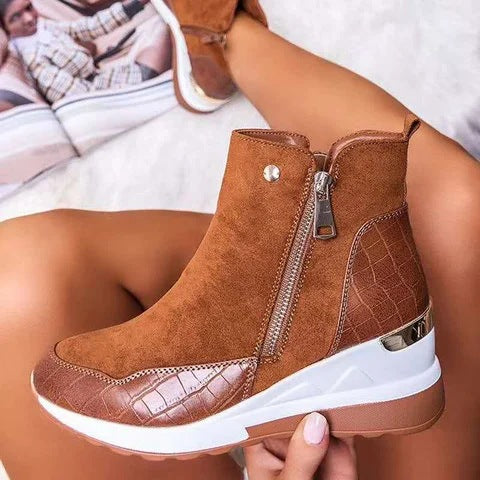 Low Barrel Wedge Martin Boots