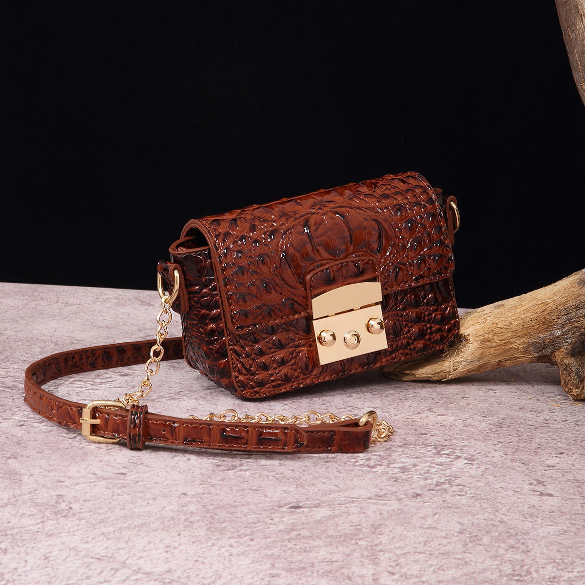 Women's Retro Crocodile-Embossed Crossbody Bag