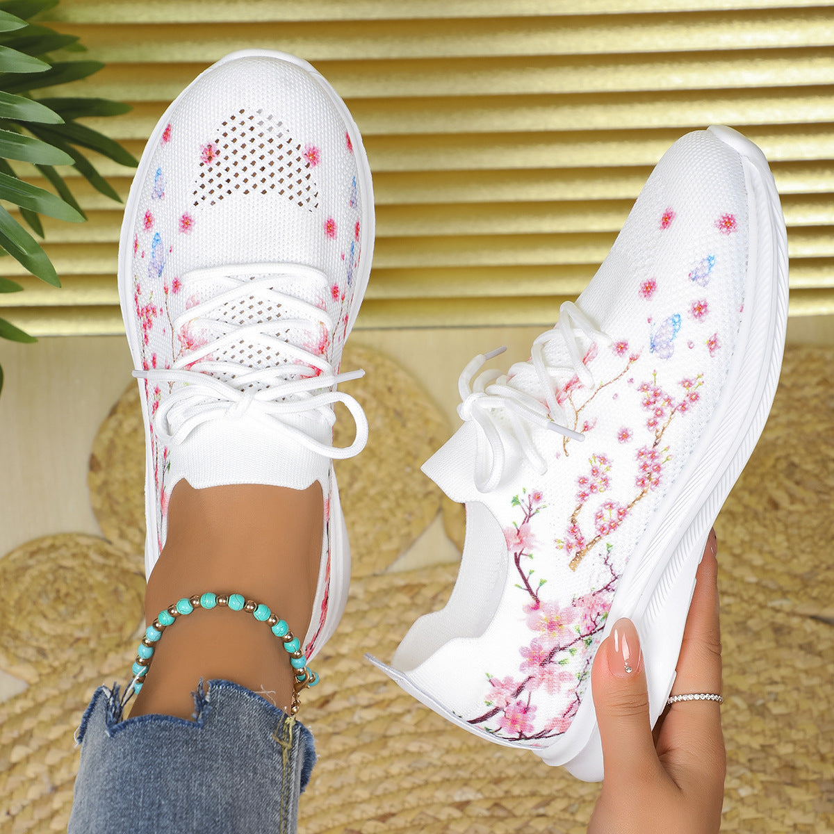 Plus Size Printed Lightweight Fly-knit Sneakers Women
