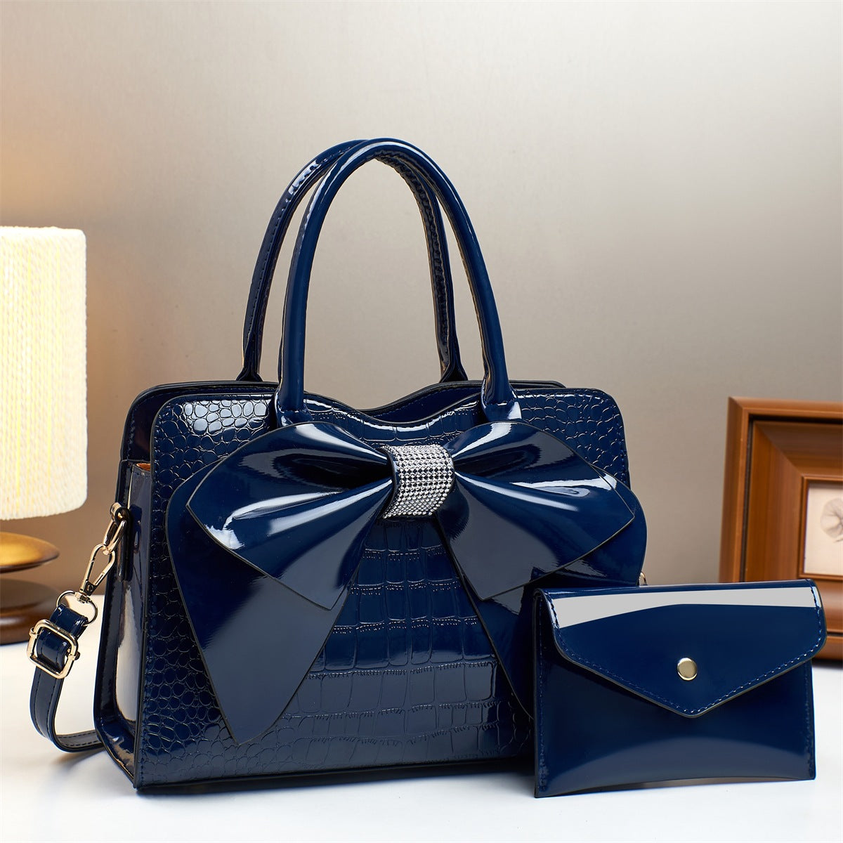 Fashionable Crocodile-Print Bow Bucket Bag Patent Leather Glossy Crossbody Bag
